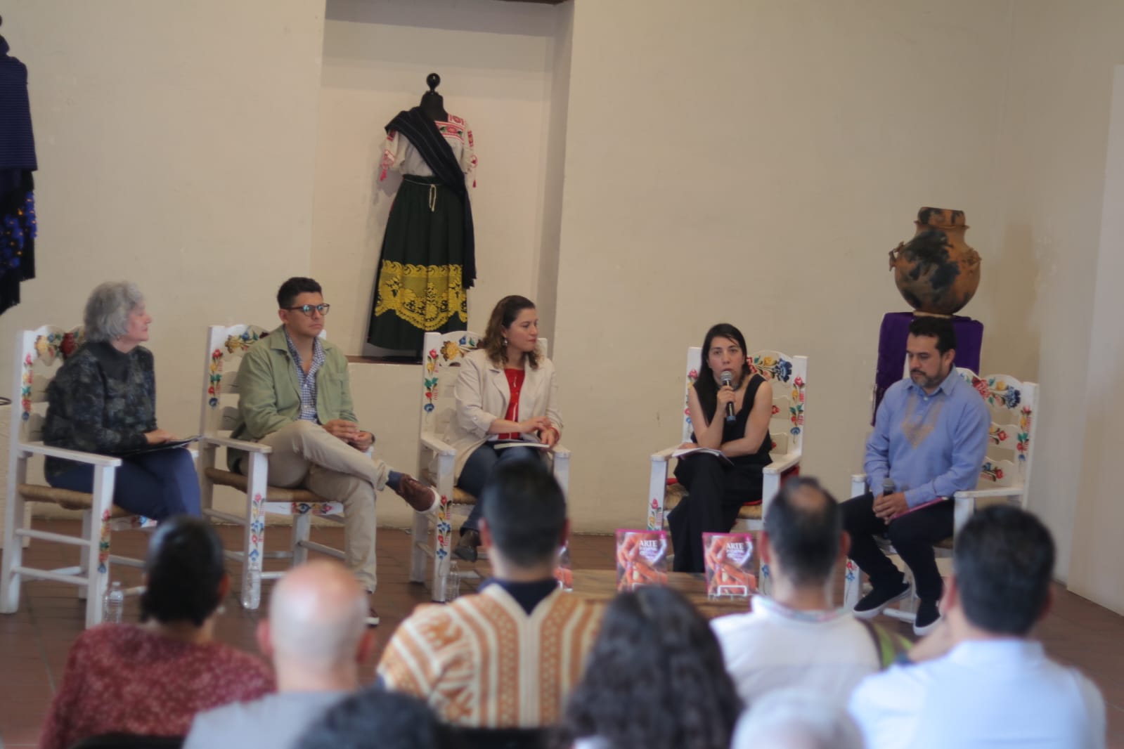 Secum presenta el libro “Arte Popular: un legado de tradición y cultura” Secum presenta el libro “Arte Popular: un legado de tradición y cultura”