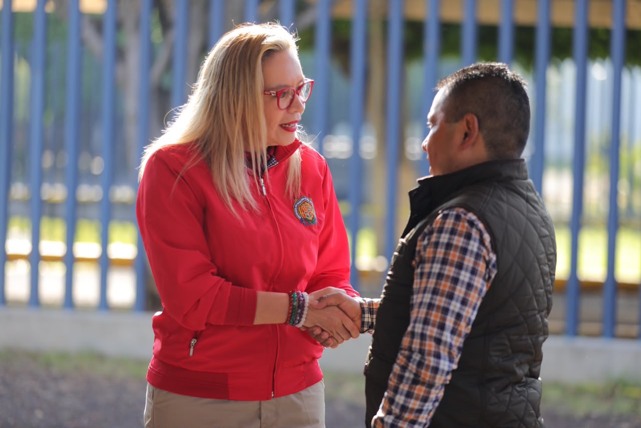 La UMSNH ha evolucionado acorde a lo que la sociedad requiere, señala Rectora ante madres y padres de familia