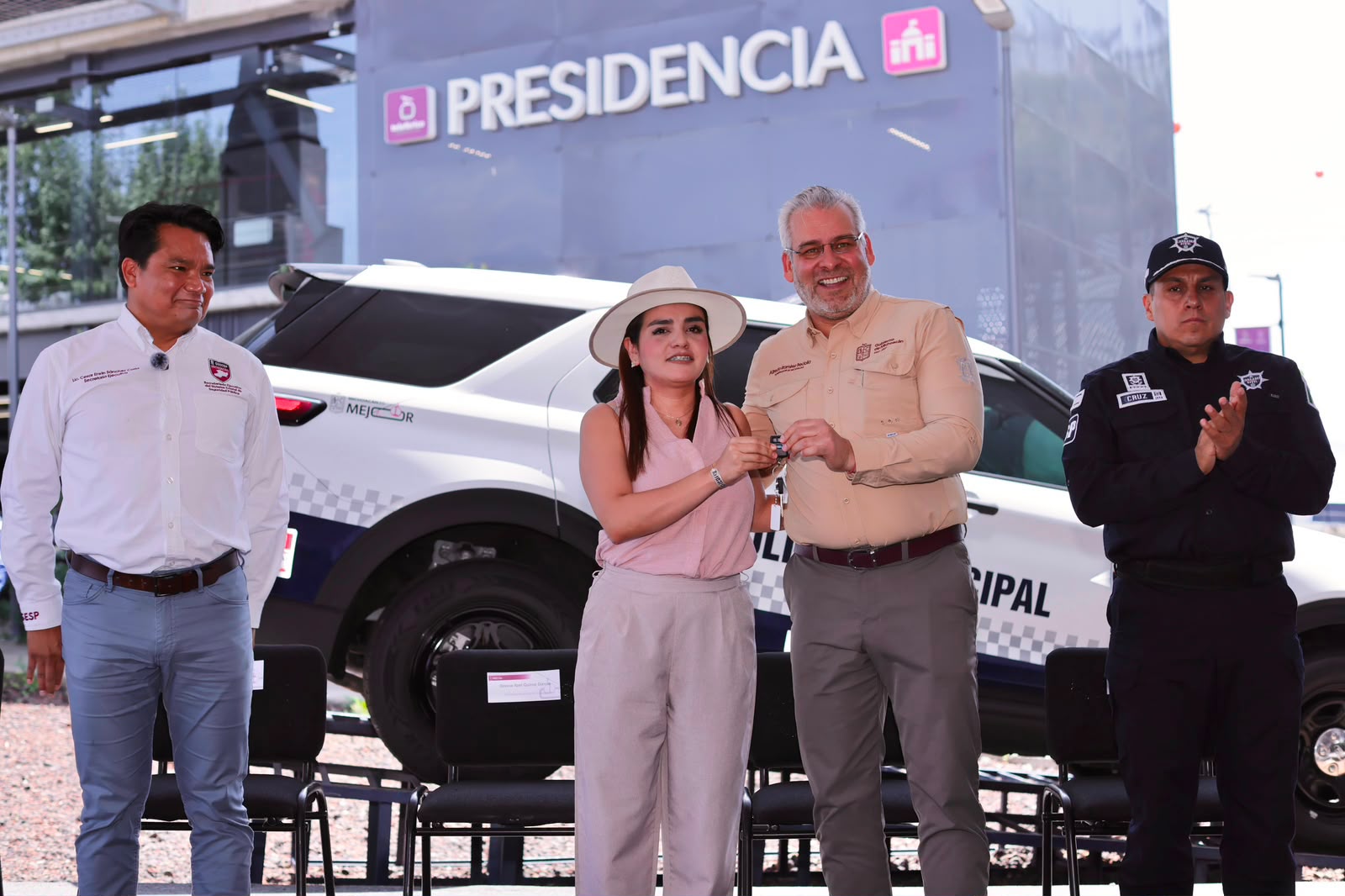 Entrega ARB patrullas de última generación para reforzar la seguridad en Uruapan Entrega ARB patrullas de última generación para reforzar la seguridad en Uruapan