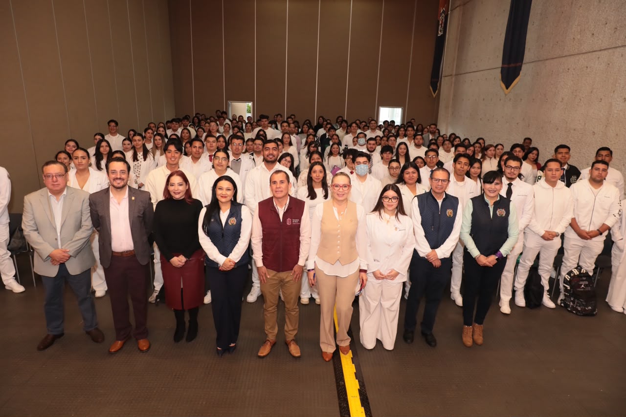 A ser agentes de cambio en las comunidades, convoca Yarabí Ávila a odontólogos nicolaitas A ser agentes de cambio en las comunidades, convoca Yarabí Ávila a odontólogos nicolaitas
