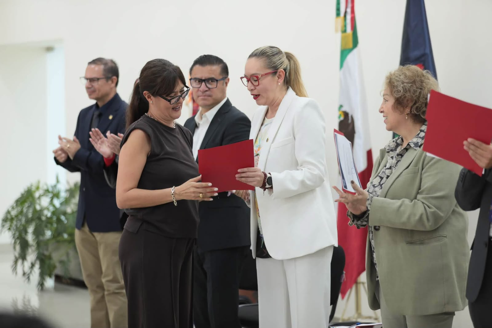 Después de años, se nos ha hecho justicia laboral en gestión de Yarabí Ávila: docentes de la Facultad de Derecho