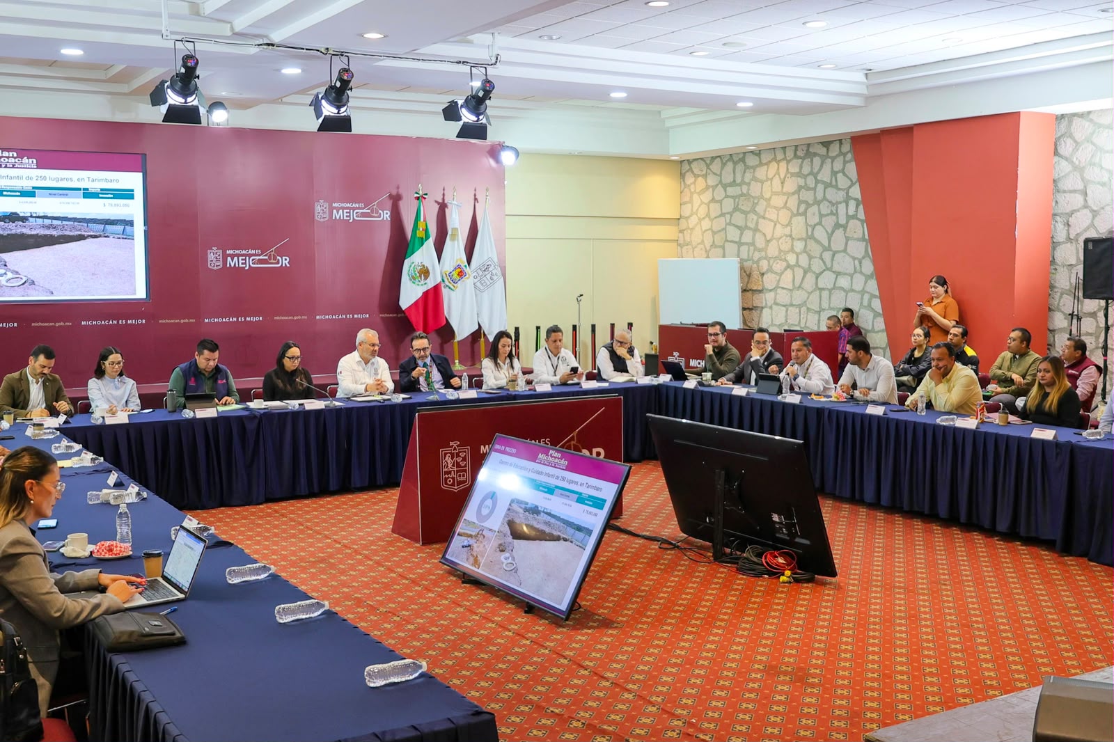 Este año abrirán guarderías del IMSS en Uruapan, Jiquilpan y Tarímbaro: ARB
