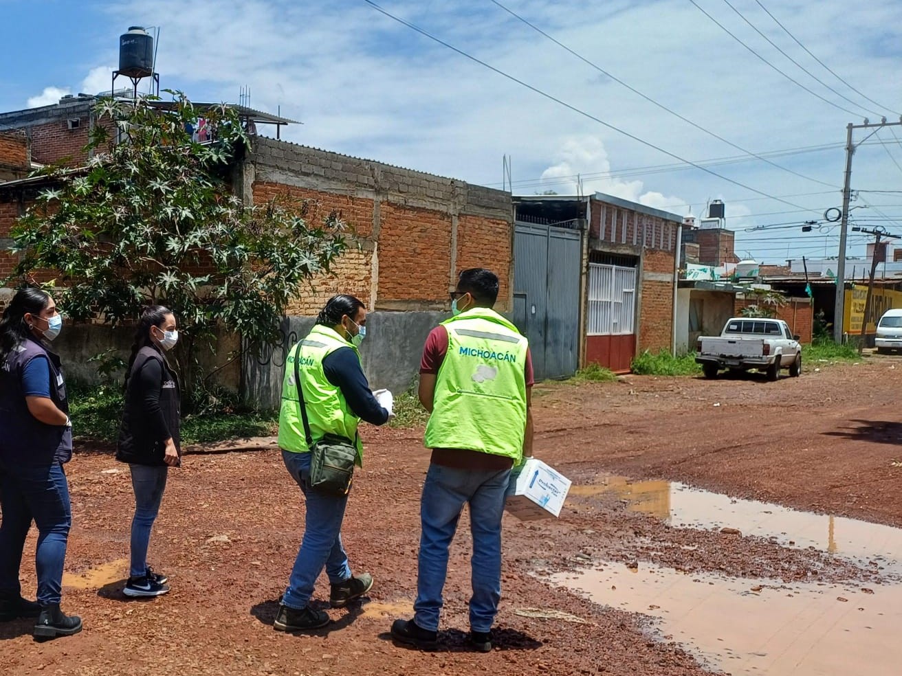 Despliega SSM brigada sanitaria en Pátzcuaro para prevenir riesgos de salud tras lluvias Despliega SSM brigada sanitaria en Pátzcuaro para prevenir riesgos de salud tras lluvias