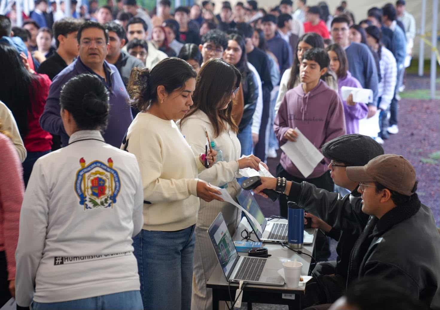 A unas horas de carrera, tercera convocatoria de nuevo ingreso de la UMSNH