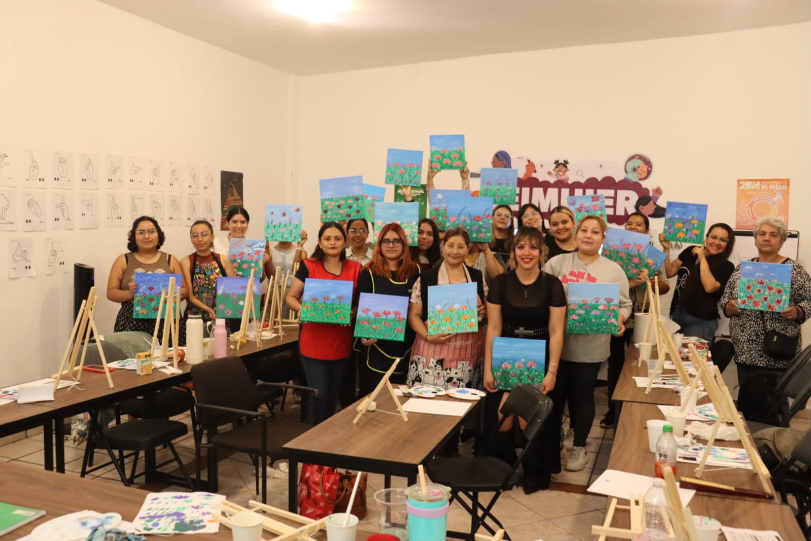 Casa “Cuca García” impulsa la creatividad y el tejido social con taller de pintura Casa “Cuca García” impulsa la creatividad y el tejido social con taller de pintura