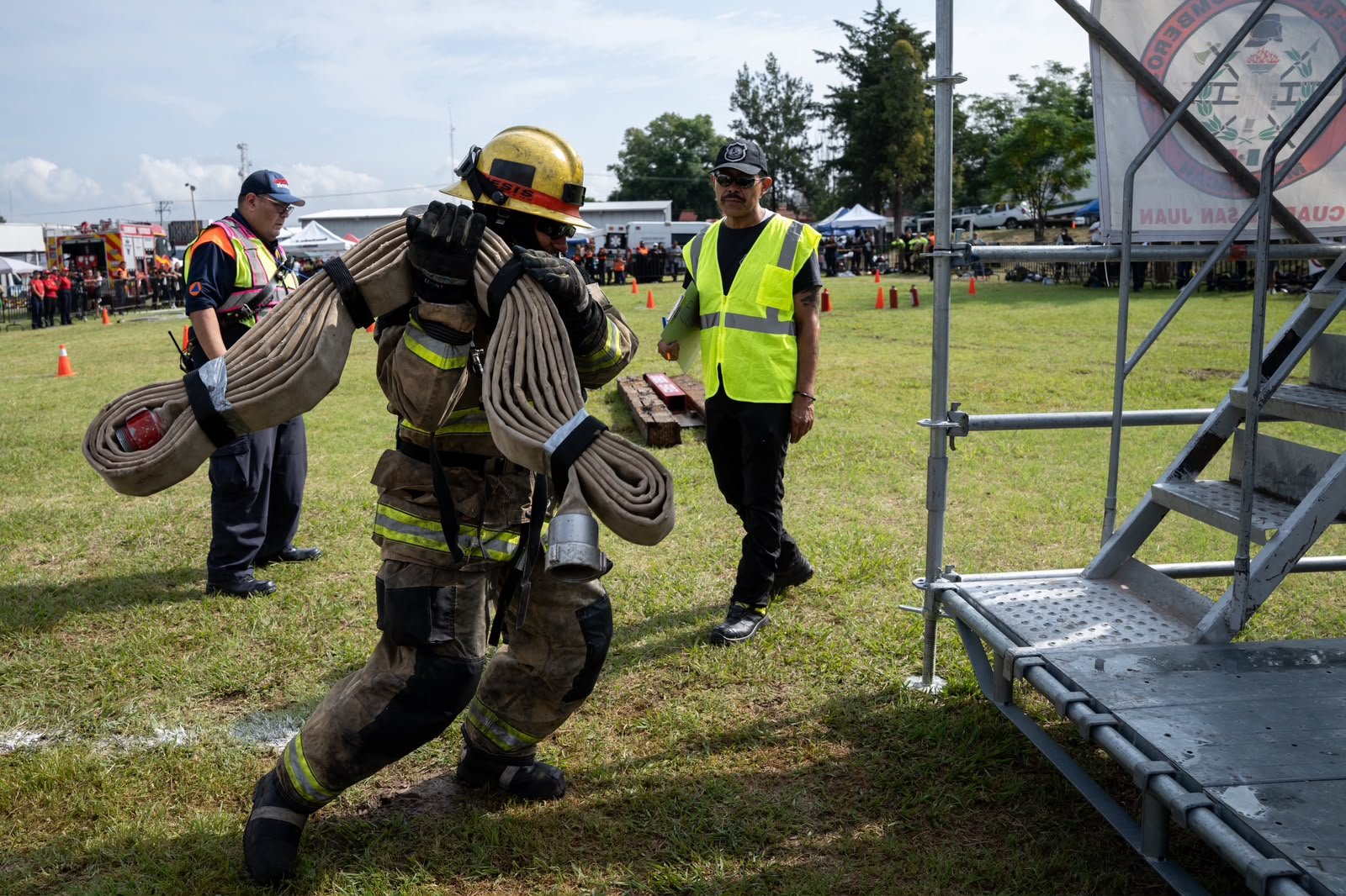 Reconoce Segob preparación y destreza de bomberos de Michoacán