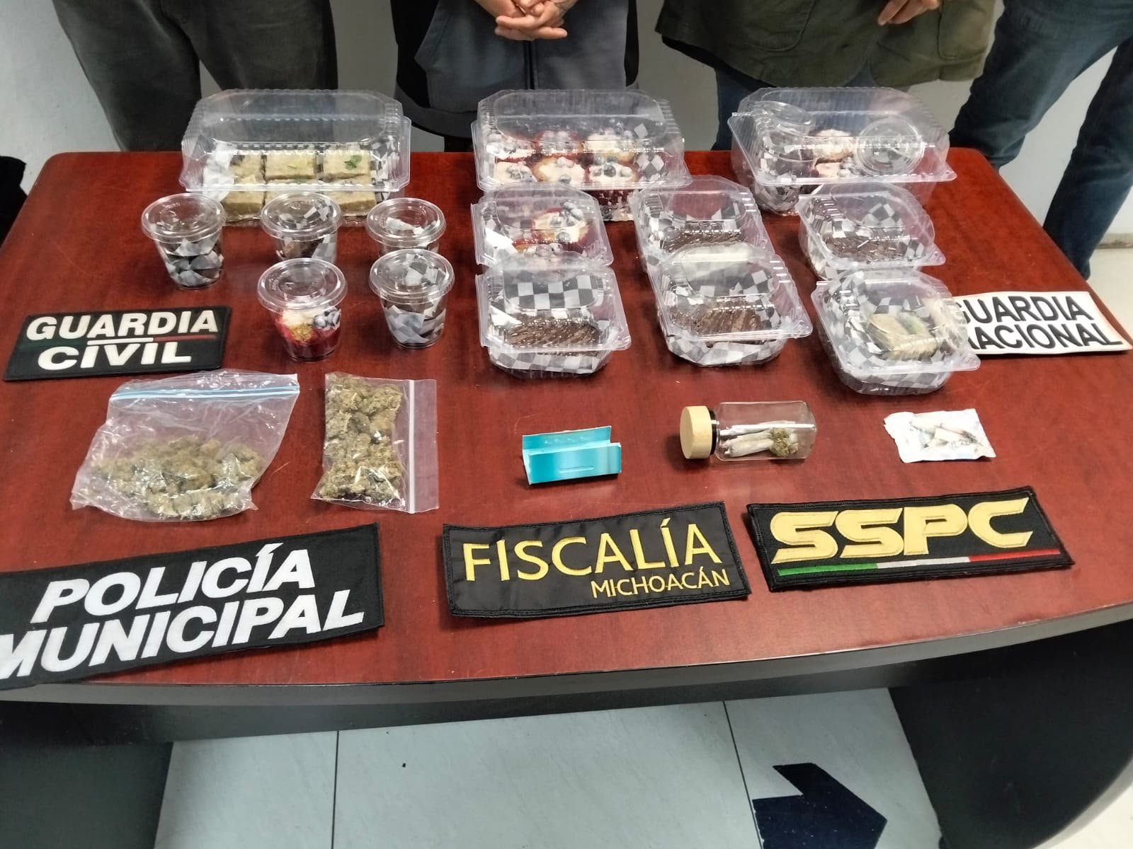 En Uruapan, SSP detiene a cinco personas y asegura productos presuntamente elaborados con marihuana