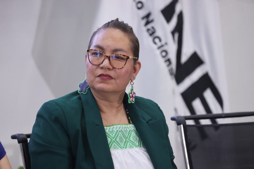 Renuncia Claudia Arlett Espino a la Secretaría Ejecutiva del INE Renuncia Claudia Arlett Espino a la Secretaría Ejecutiva del INE