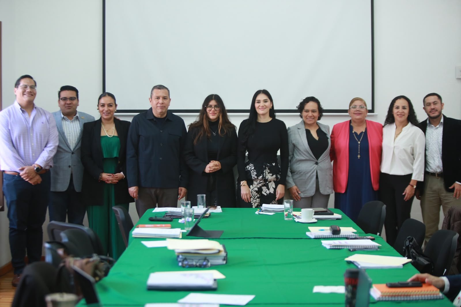 Presidenta de Asuntos Electorales, Diana Espinoza, se reúne con Consejeros del IEM