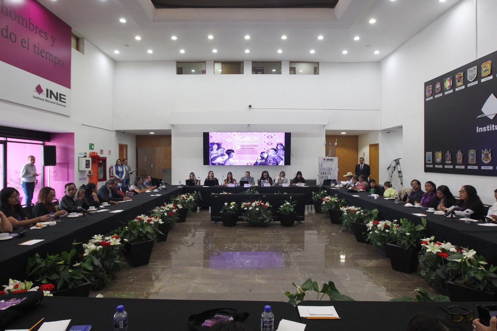 INE, sede del Tercer Encuentro Nacional con las Representaciones de las Radios Comunitarias, Indígenas y Afromexicanas