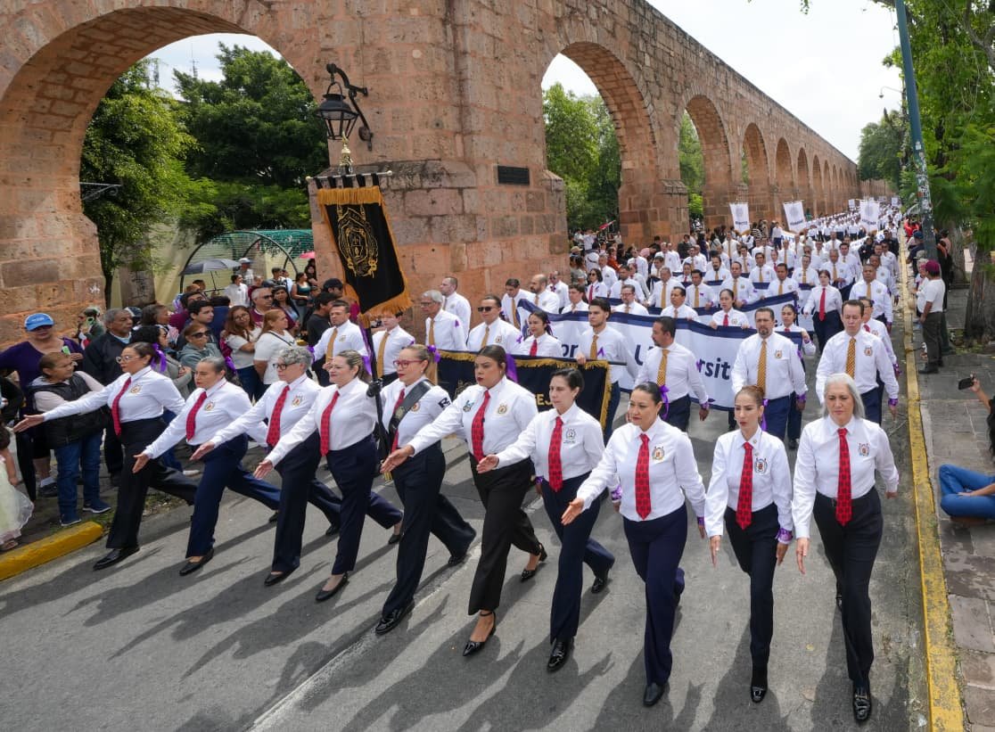 Identidad y orgullo, demuestran las y los nicolaitas en el desfile del 16 de septiembre Identidad y orgullo, demuestran las y los nicolaitas en el desfile del 16 de septiembre
