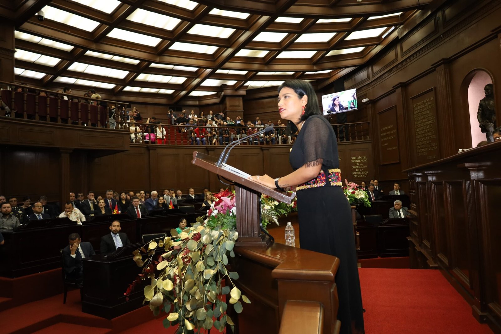 Bedolla le cumple a Michoacán, afirma Erendira Isauro al contestar al Quinto Informe de Gobierno