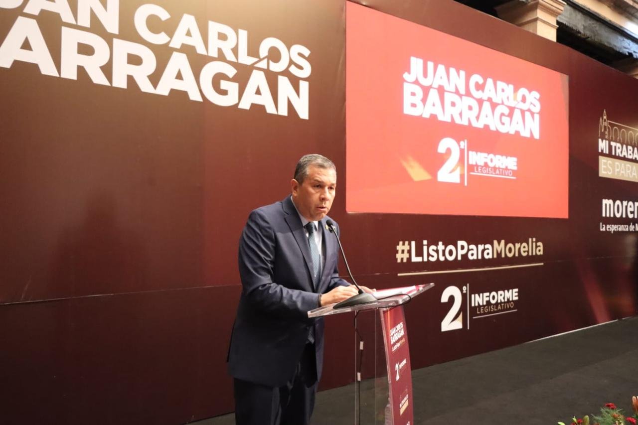 Rinde Juan Carlos Barragán segundo informe de actividades legislativas