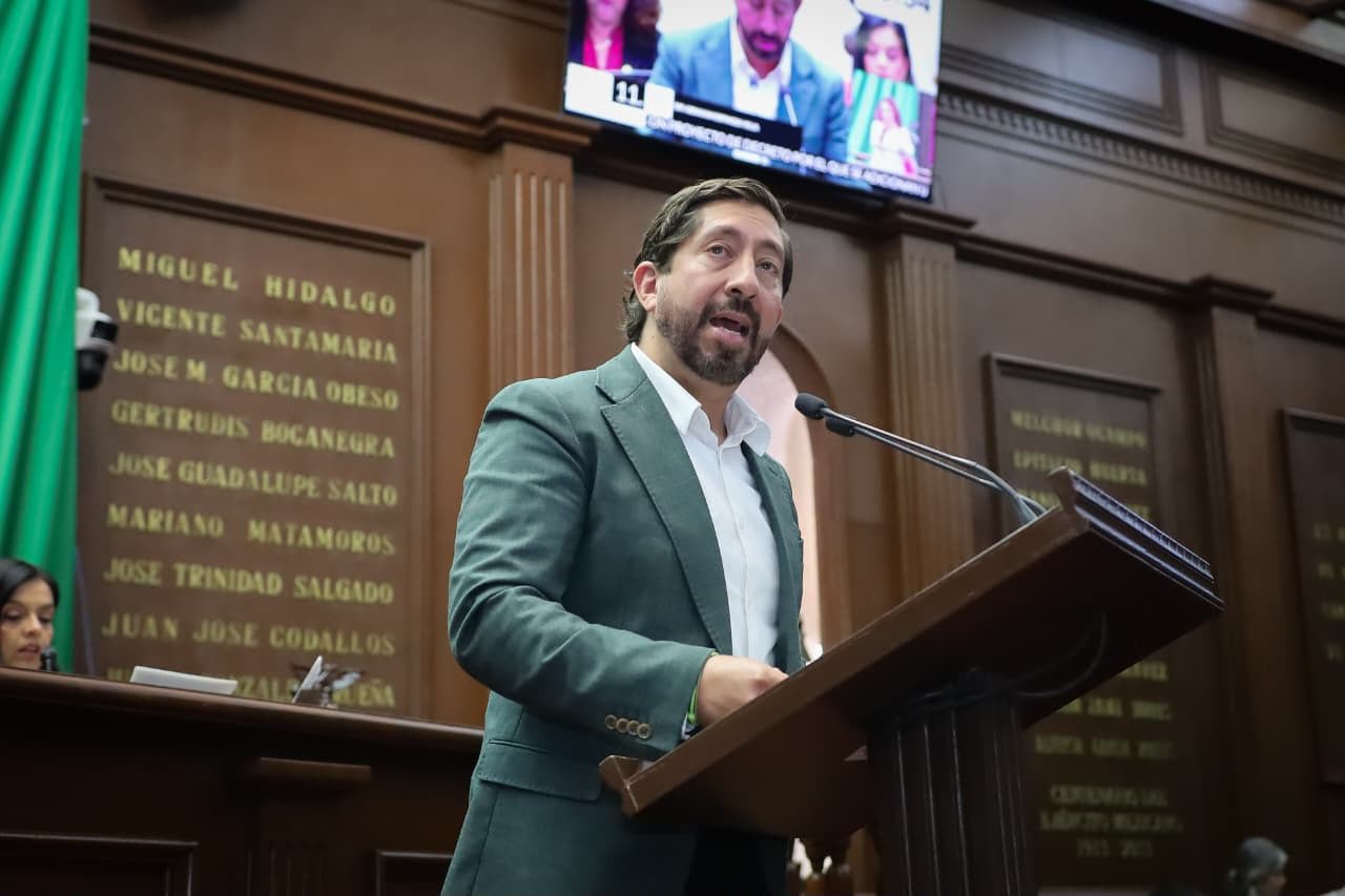 Diputado Abraham Espinoza propone llevar el Registro Civil a las comunidades más alejadas de Michoacán