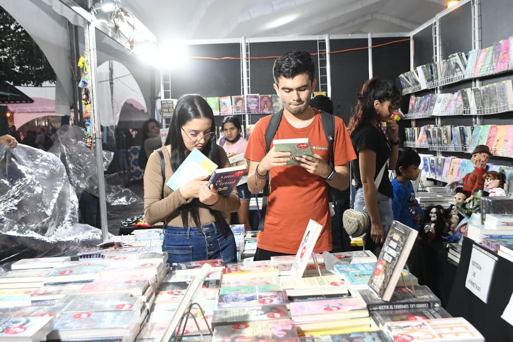 Alfonso Martínez inaugura 5ta Feria Internacional del Libro y la Lectura de Morelia
