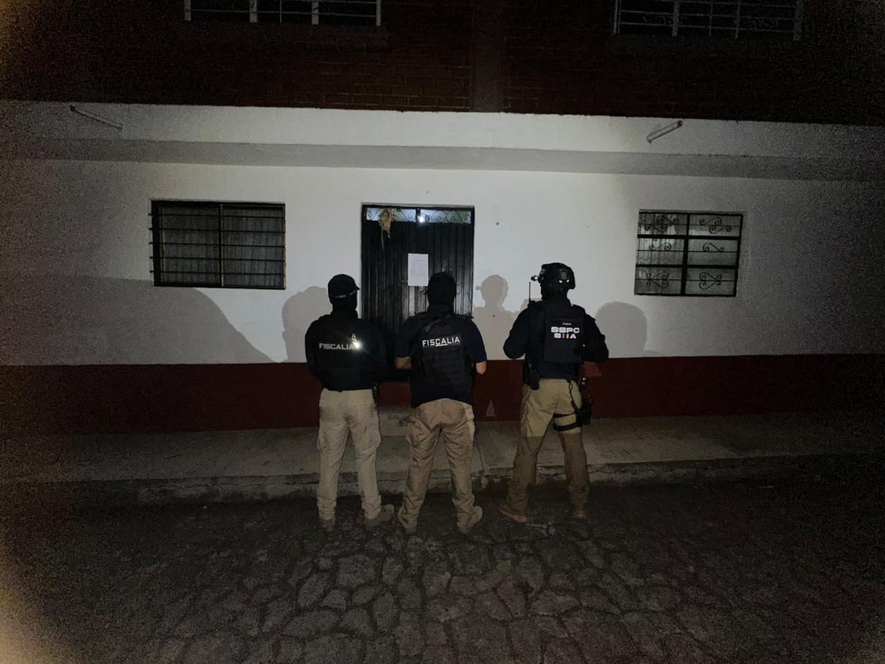 Asegura FGE más de 2 mil 500 dosis de metanfetamina durante tres cateos