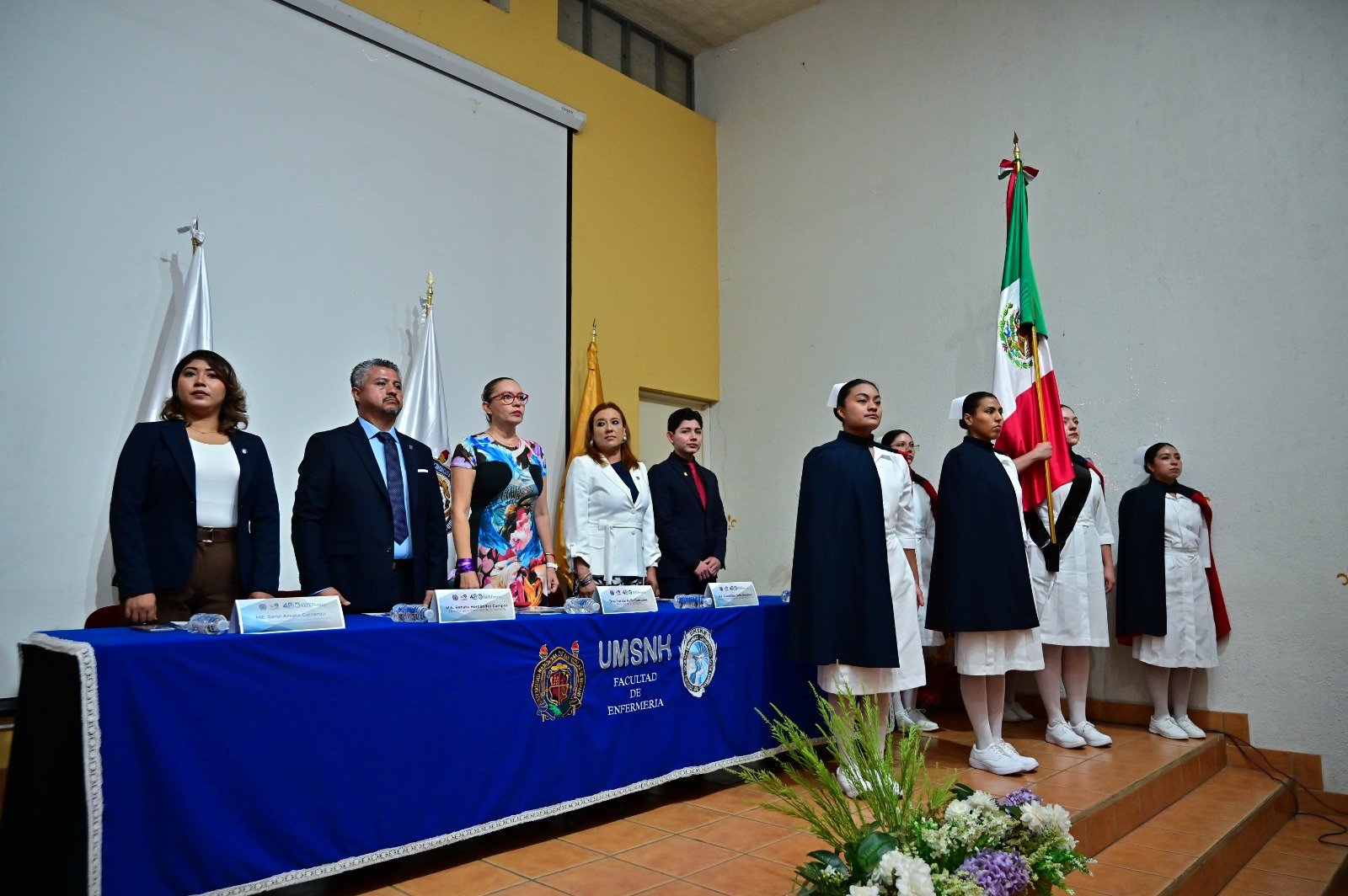 Defiendan sus derechos y respeten los derechos de los demás, llama Yarabí Ávila a estudiantes de enfermería