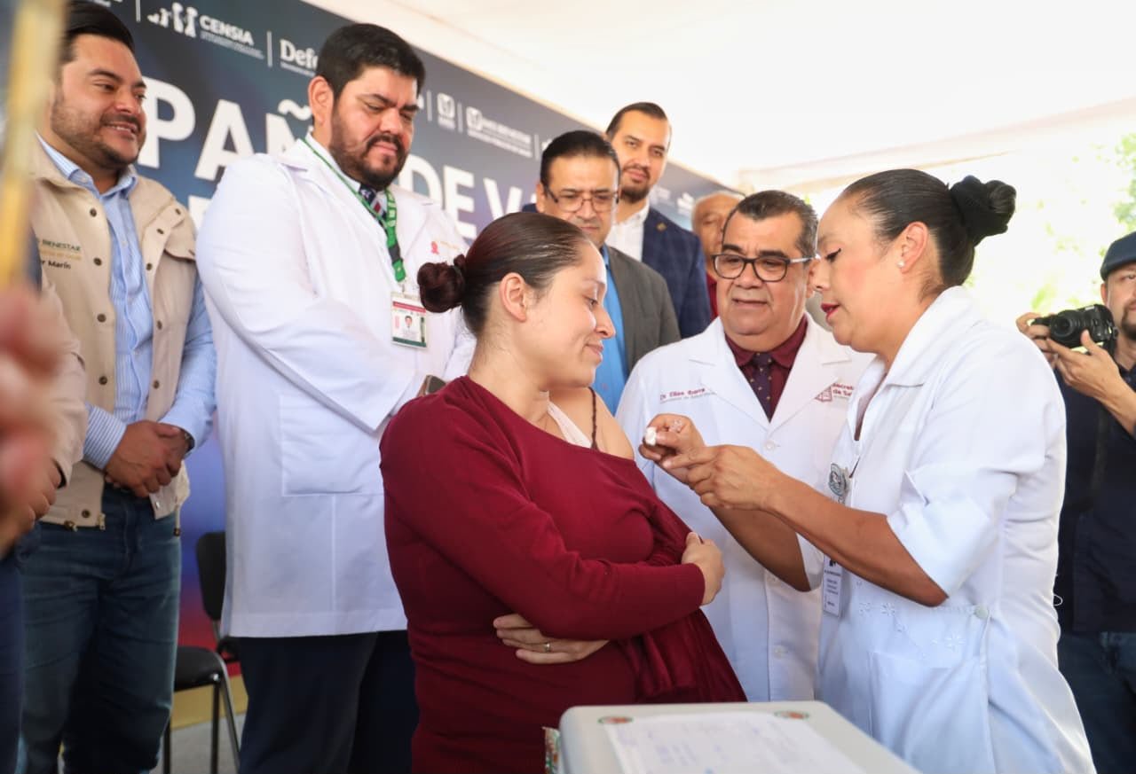Arranca campaña de vacunación invernal con 2.5 millones de dosis gratuitas Arranca campaña de vacunación invernal con 2.5 millones de dosis gratuitas