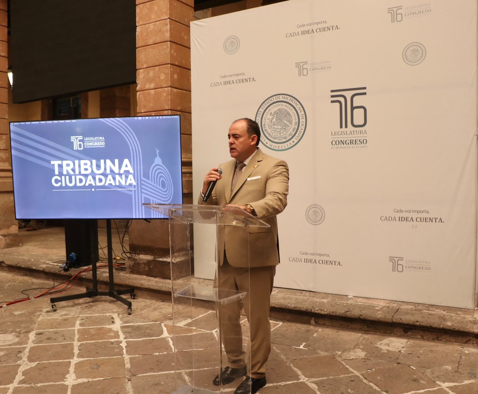 Críticas políticas no constituyen necesariamente violencia de género: Baltazar Gaona tras resolución del TEEM Críticas políticas no constituyen necesariamente violencia de género: Baltazar Gaona tras resolución del TEEM