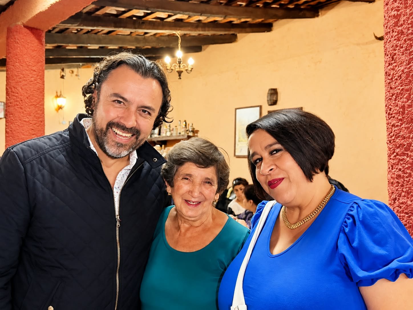 Gilberto Morelos lleva a colonias de Morelia la defensa de la soberanía nacional y los logros de Claudia Sheinbaum Gilberto Morelos lleva a colonias de Morelia la defensa de la soberanía nacional y los logros de Claudia Sheinbaum