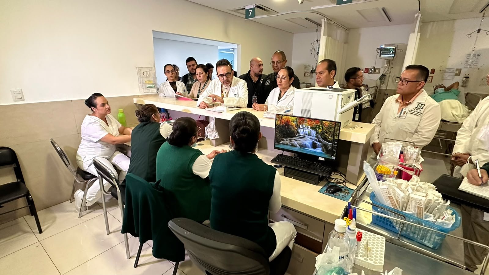 Fortalece IMSS Michoacán estrategia Escucha Activa Piso por Piso en hospitales Fortalece IMSS Michoacán estrategia Escucha Activa Piso por Piso en hospitales