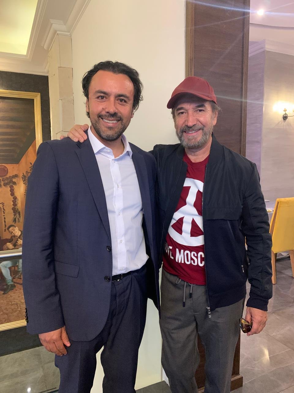 Gilberto Morelos reconoce la trayectoria internacional de Marco Antonio Solís y Los Bukis