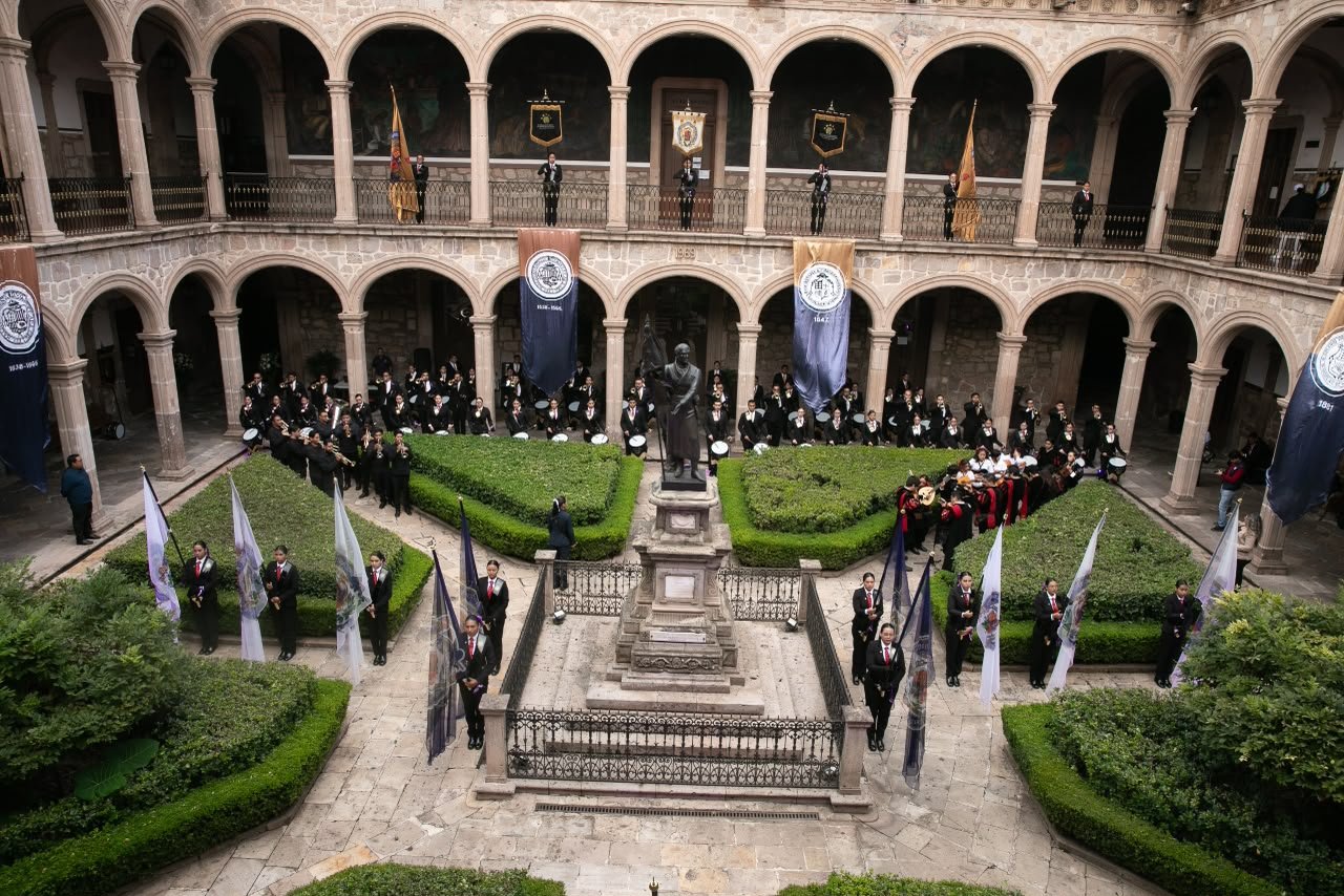 Tras décadas, edificios históricos de la UMSNH reciben mantenimiento en gestión de Yarabí Ávila Tras décadas, edificios históricos de la UMSNH reciben mantenimiento en gestión de Yarabí Ávila