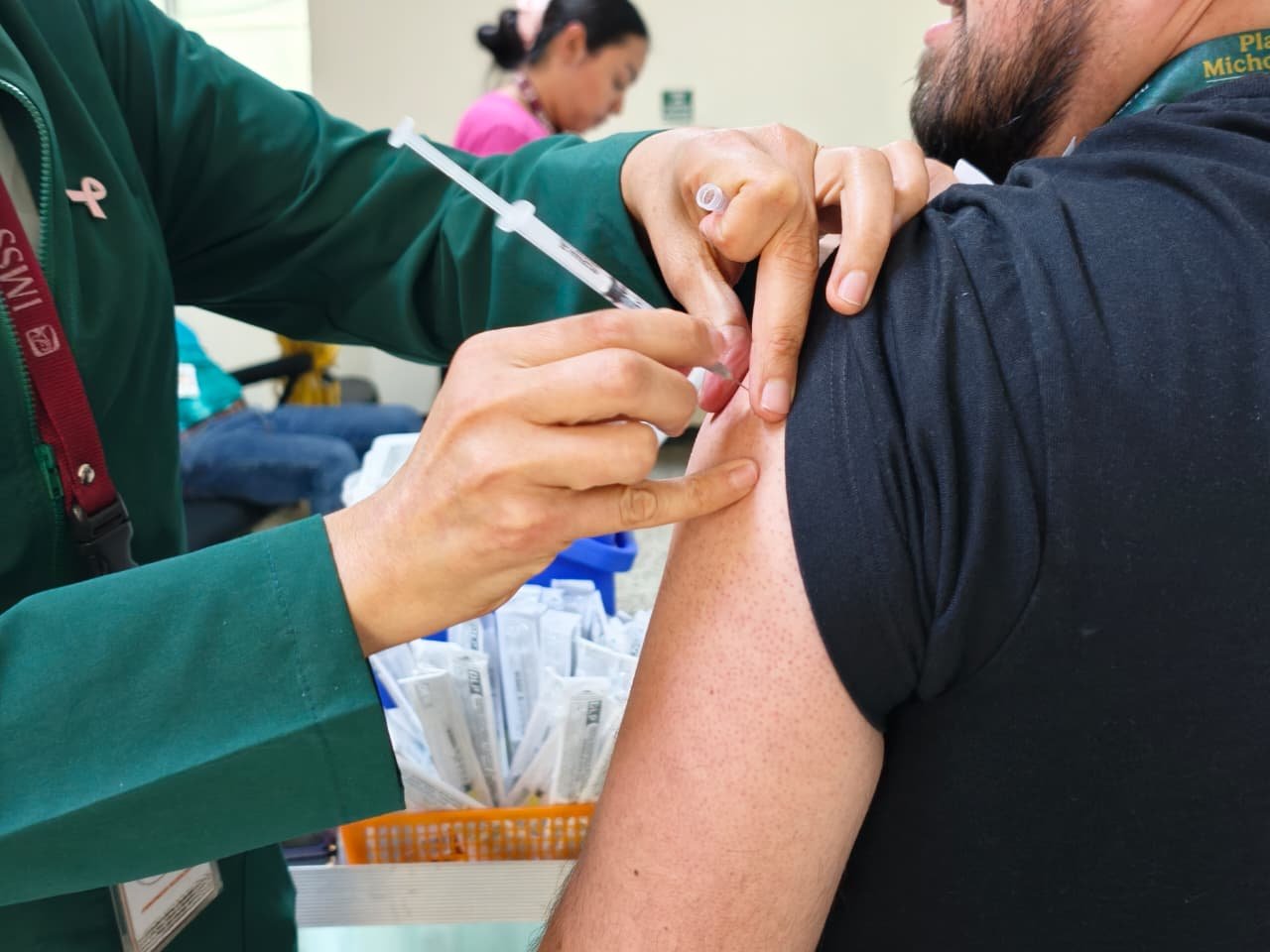 Inicia IMSS Michoacán campaña de vacunaciónde temporada invernal