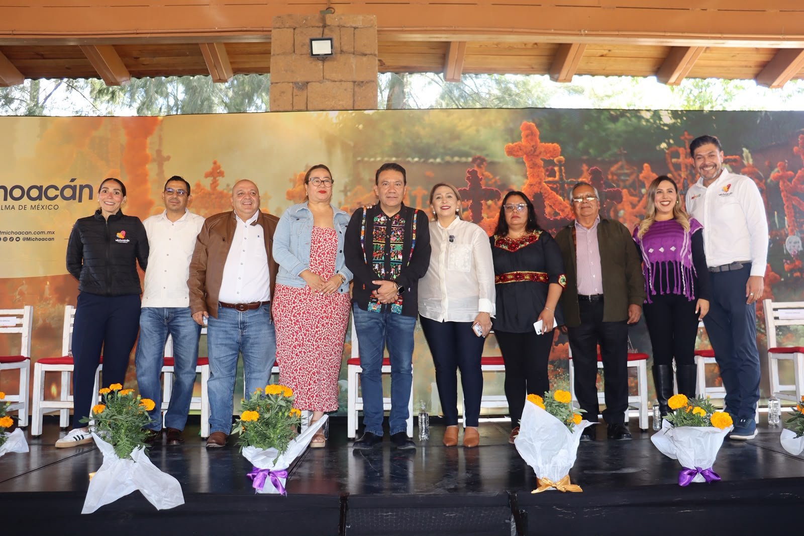 Gobierno estatal destina 4 mdp a 56 municipios para fortalecer la Noche de Muertos Gobierno estatal destina 4 mdp a 56 municipios para fortalecer la Noche de Muertos