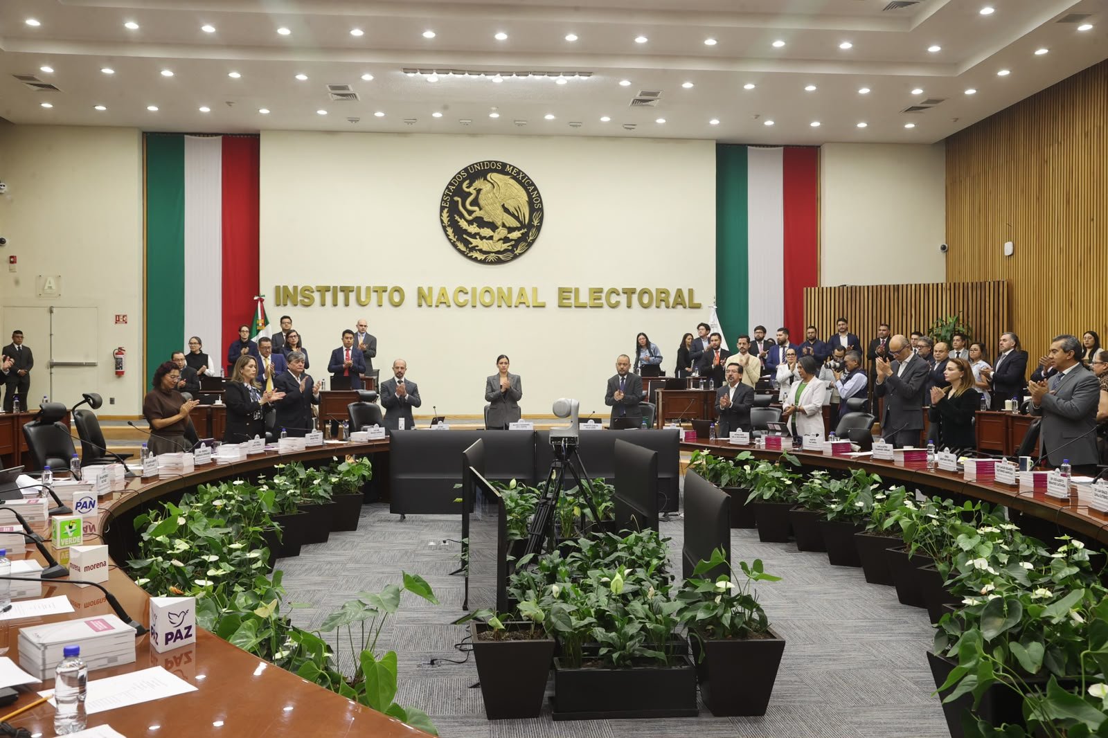 Rinde INE homenaje a Cuauhtémoc Cárdenas